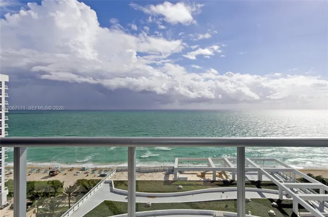 1-bedroom home at 6799 Collins Avenue #1103, Miami Beach