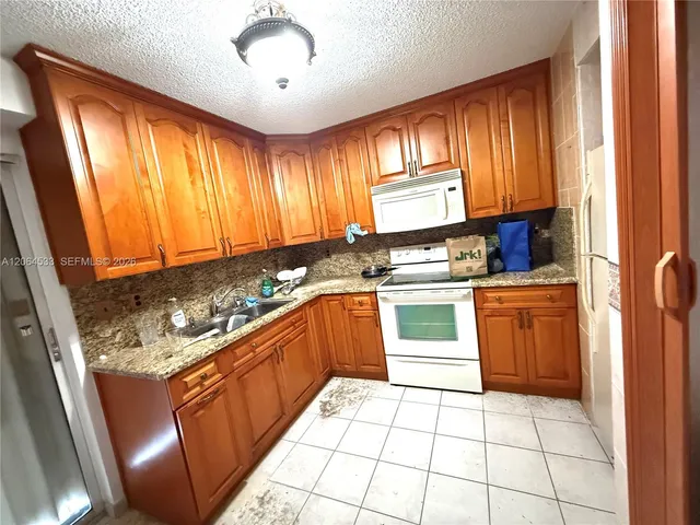 3-bedroom home at 199 SW 12th Avenue #301C, Miami