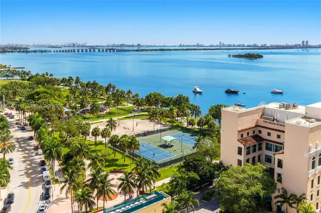 3-bedroom home at 1717 N Bayshore Drive #A-1951, Miami