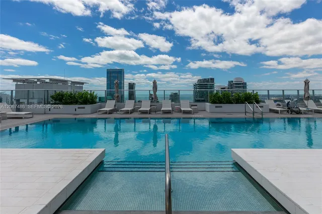 1-bedroom home at 1010 Brickell Avenue #3608, Miami