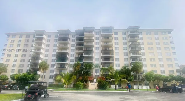 2-bedroom home at 4164 Inverrary Drive #415, Lauderhill