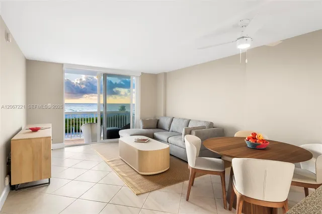 1-bedroom rental at 401 Ocean Drive #318, Miami Beach
