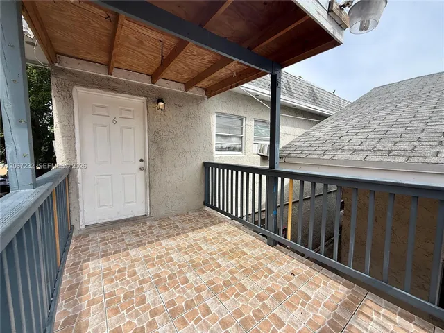 2-bedroom rental at 718 SW 11th Avenue #6, Miami