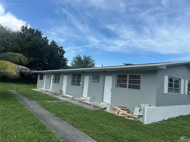 2-bedroom rental at 53 NW 169th Street #53, North Miami Beach