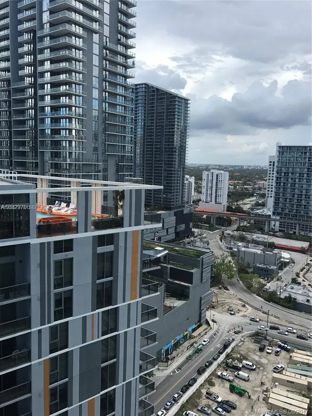 1-bedroom rental at 41 SE 5th Street #1606, Miami