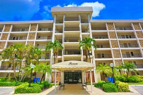 1-bedroom home at 2801 N PALM AIRE Drive #405, Pompano Beach