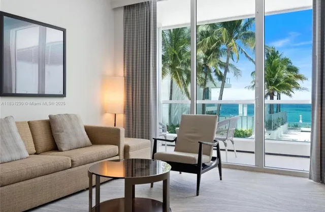1-bedroom home at 4391 Collins Avenue #623, Miami Beach