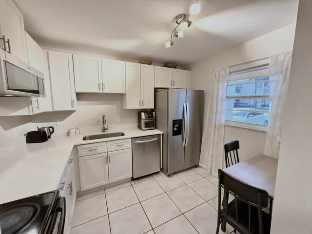 2-bedroom rental at 2828 Casita Way #105-C, Delray Beach