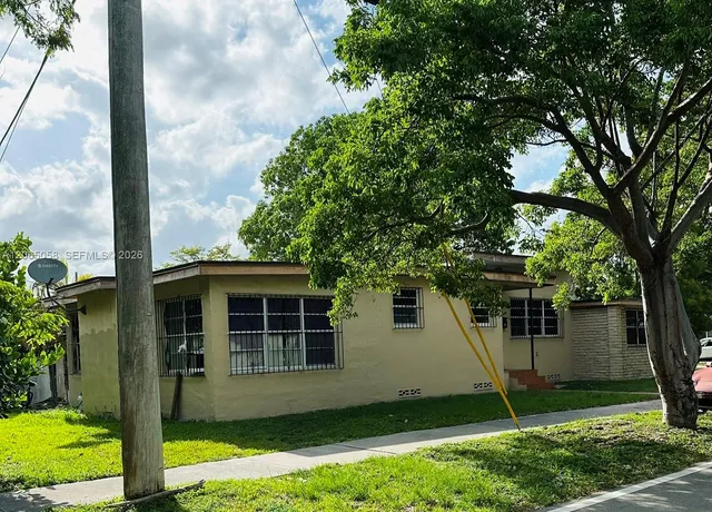 5-bedroom home at 1300 SW 58th Avenue, West Miami