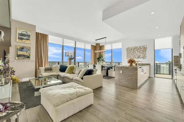 3-bedroom rental at 1300 S Miami Avenue #PH5110, Miami