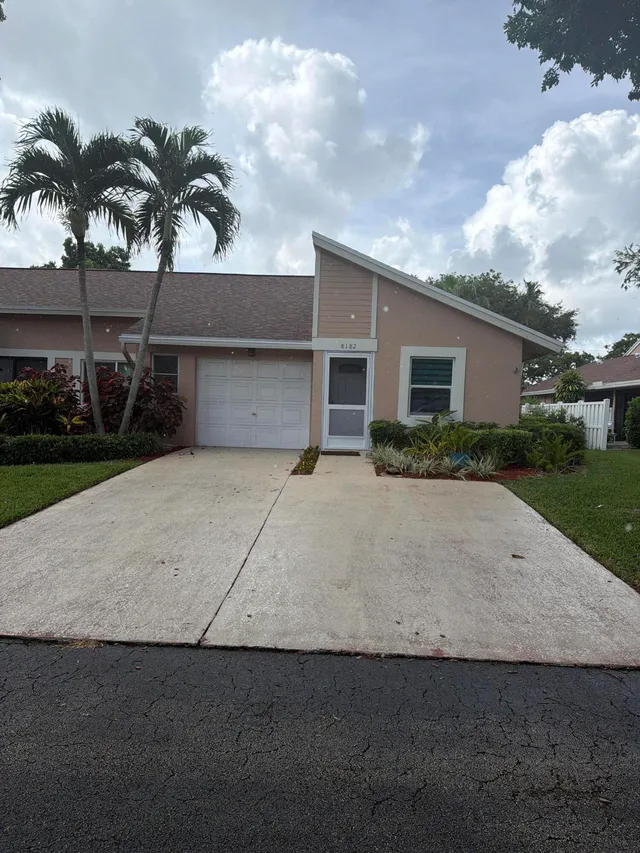 2-bedroom home at 8182 SPRINGTREE Road, Boca Raton