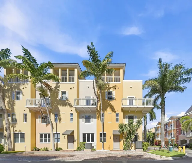 3-bedroom home at 2332 Vintage Drive, Lighthouse Point