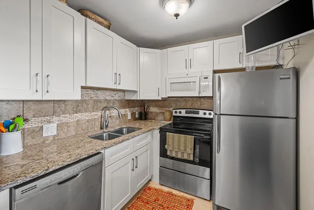 1-bedroom rental at 175 Suffolk E #175, Boca Raton