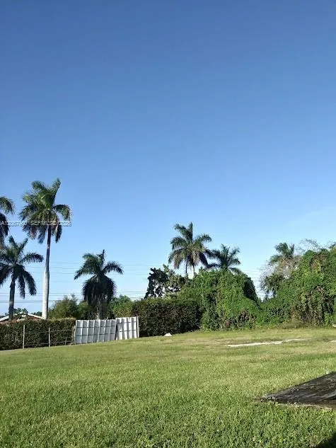 4-bedroom home at 13960 SW 248th Street, Homestead