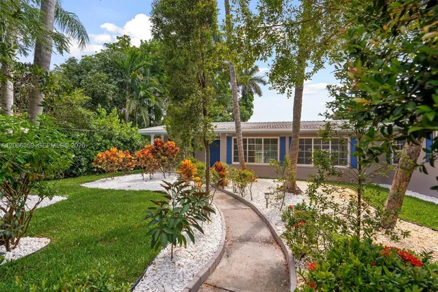 4-bedroom rental at 11770 Griffing Boulevard #0, Biscayne Park