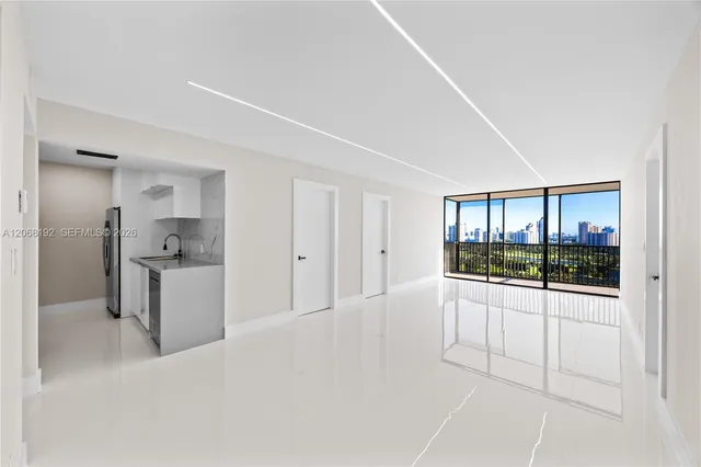 2-bedroom rental at 20379 W Country Club Drive #1938, Aventura