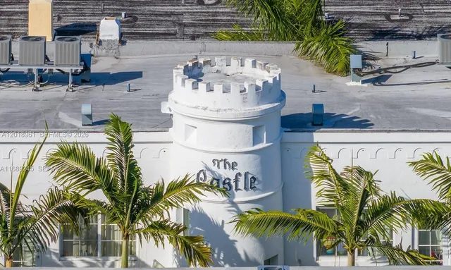 Commercial at 1508 Meridian Avenue, Miami Beach