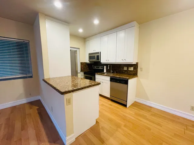1-bedroom rental at 1423 HOLLY HEIGHTS Drive #7, Fort Lauderdale
