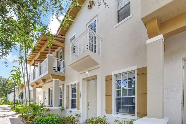 2-bedroom rental at 608 NW 25TH Avenue, Boynton Beach