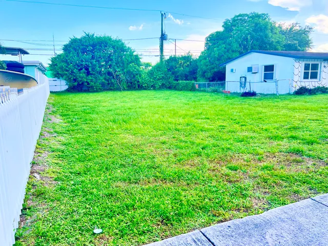 Land at 5226 Fletcher Street, Hollywood