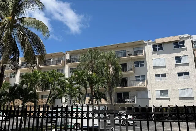1-bedroom rental at 250 181st Drive #414, Sunny Isles Beach