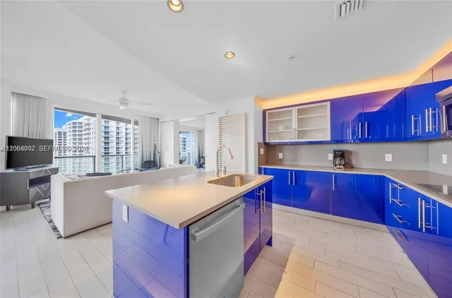 2-bedroom rental at 3101 Bayshore Drive #1808, Fort Lauderdale
