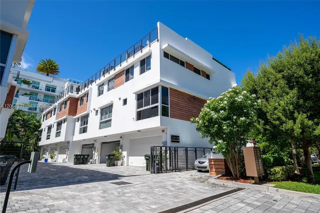 4-bedroom rental at 1153 101st Street #1153, Bay Harbor Islands