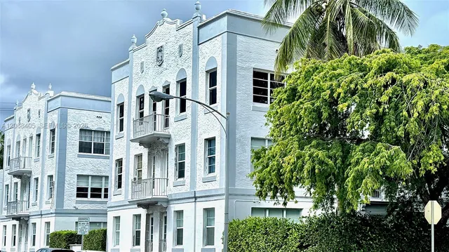 1-bedroom rental at 1200 Euclid Avenue #302, Miami Beach