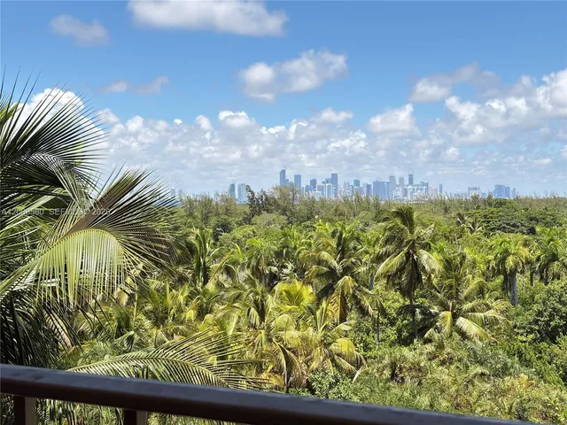1-bedroom rental at 155 Ocean Lane Drive #702, Key Biscayne