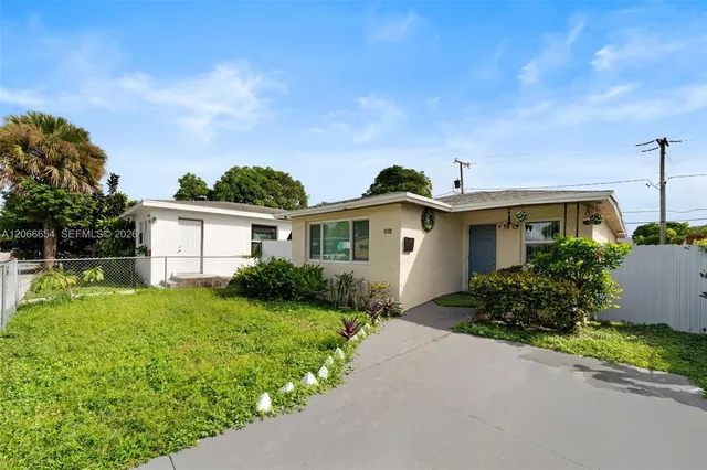 4-bedroom rental at 1032 18th Street #0, West Palm Beach