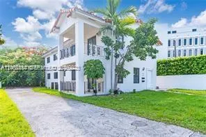 3-bedroom rental at 3220 S Le Jeune Road #3222, Coral Gables