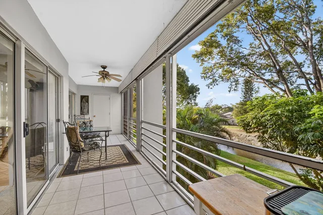 3-bedroom home at 3524 Via Poinciana #303, Lake Worth