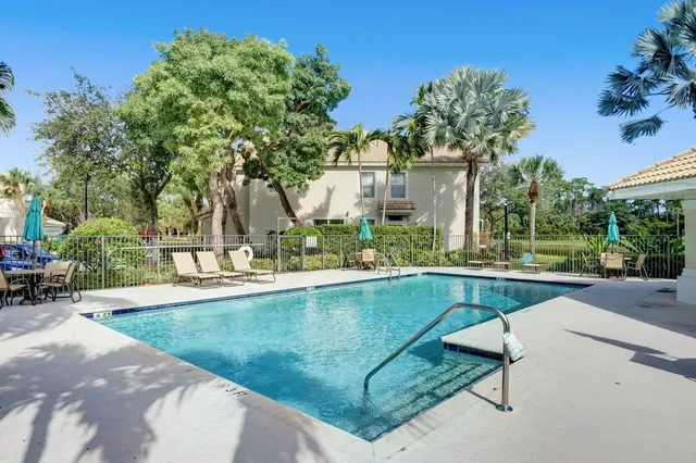 3-bedroom home at 1102 Woodfield Road, Greenacres