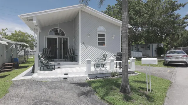 2-bedroom home at 2773 NW 29th Place, Oakland Park