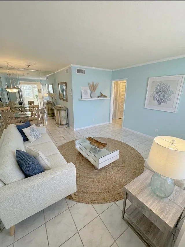 1-bedroom home at 6 ABBEY Lane #104, Delray Beach