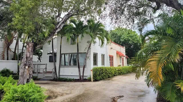 Commercial at 265 NE 5th Avenue, Delray Beach