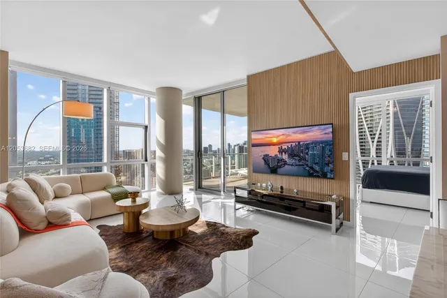 3-bedroom home at 851 NE 1st Avenue #3201, Miami