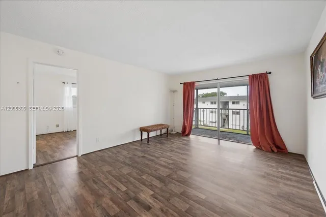 1-bedroom home at 1200 Hillcrest Court #315, Hollywood