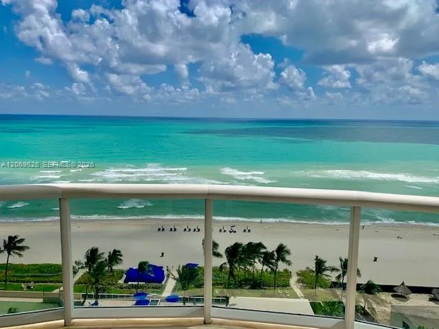 3-bedroom home at 17555 Collins Avenue #1503, Sunny Isles Beach