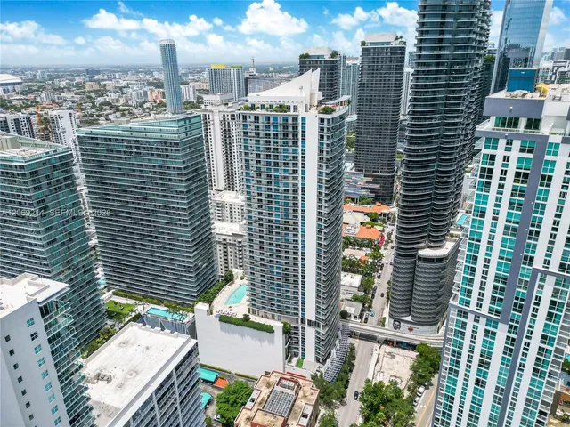 2-bedroom rental at 1100 S Miami Avenue #1607, Miami