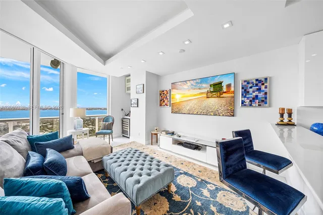 1-bedroom rental at 4779 Collins Avenue #PH4306, Miami Beach