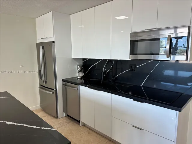 2-bedroom rental at 6039 Collins Avenue #310, Miami Beach