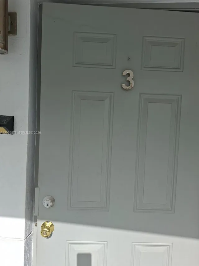 1-bedroom rental at 2225 Van Buren Street #3, Hollywood