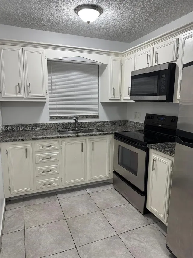 1-bedroom rental at 1746 N 3rd Avenue N #3, Lake Worth