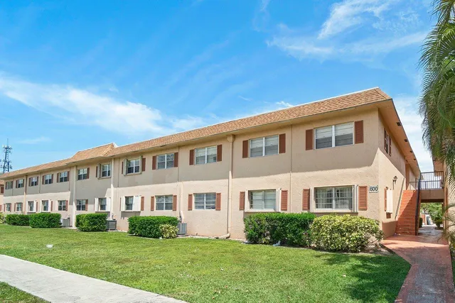 1-bedroom home at 600 SW 2nd 2390 Avenue #2390, Boca Raton