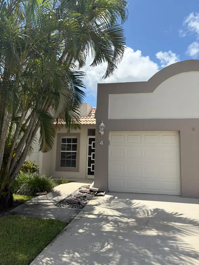 2-bedroom rental at 9110 Fairbanks Lane #4, Boca Raton