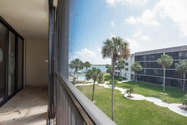 2-bedroom rental at 2424 N FEDERAL Highway #309, Boynton Beach