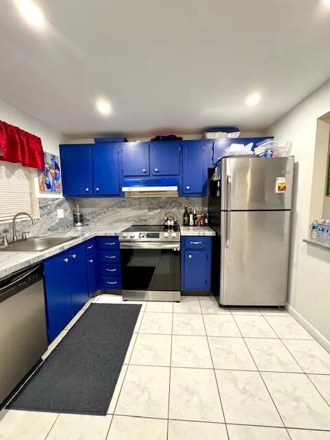 2-bedroom rental at 610 Tennis Club Drive #105, Fort Lauderdale
