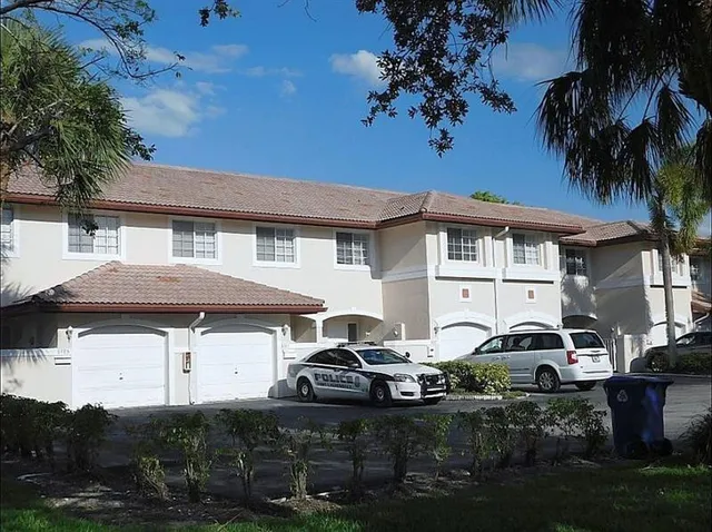 3-bedroom rental at 8985 NW 38TH Drive, Coral Springs