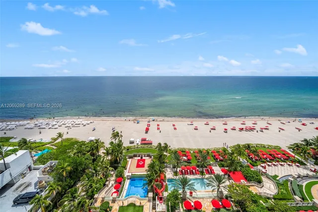 4-bedroom home at 17975 Collins Avenue #N-1102, Sunny Isles Beach